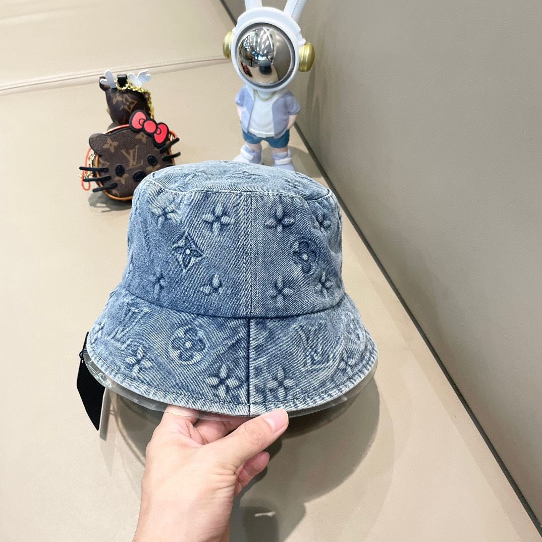 Louis Vuitton Caps